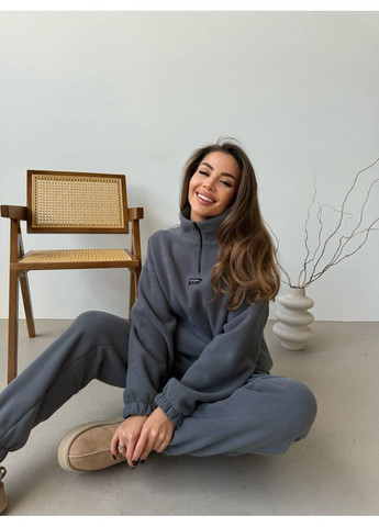 Женский спортивный костюм на флисе No Brand (361447501)