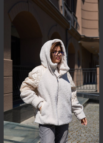 Молочная зимняя куртка MN