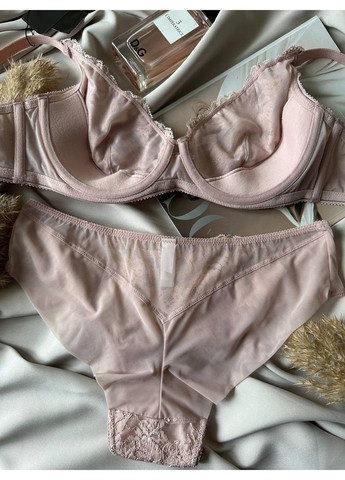 Пудровий жіноча нижня білизна комплект трусики+бюстгальтер пудровий Acousma