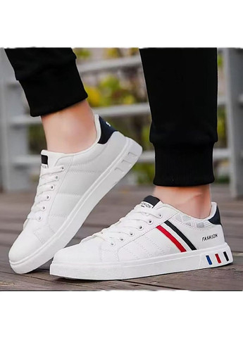 Белые всесезонные кроссовки No Brand