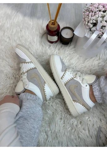 Белые демисезонные кроссовки мужские nike air jordan 1 low white beige premium найк аир джордан белые No Brand