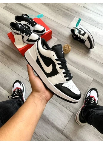 Білі кросівки чоловічі nike air jordan retro 1 low white black найк аір джордан білі демісезон No Brand