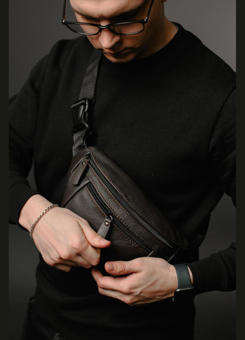 Чоловіча сумка-бананка на пояс з натуральної шкіри, коричнева SL032 (Коричнева) SKILL (323427266)