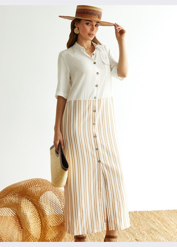 Молочна кежуал сукня-сорочка молочного кольору в бежеву смужку внизу сукня-сорочка Dressa