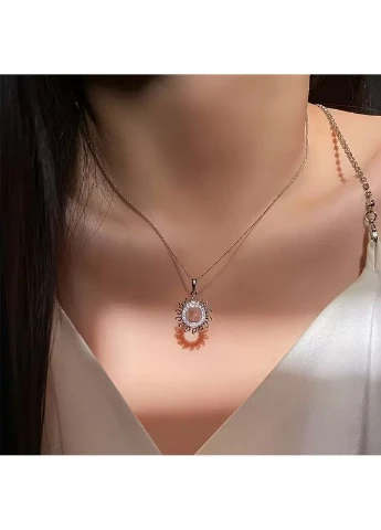 Кулон серебристый в форме солнца с лучами на цепочке 3.2 см 40+5 см Liresmina Jewelry (381768658)