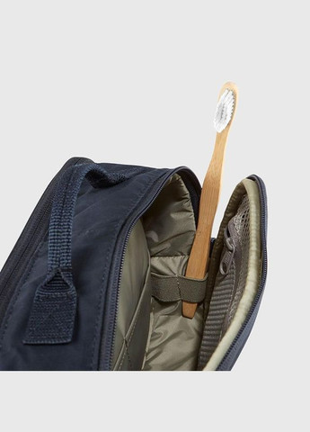 Косметичка Kanken Toiletry Bag Black (23784-550) Fjallraven (327367183)