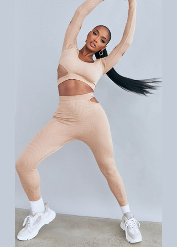 Топ спортивний Бежевий із принтом BTG-0175 PrettyLittleThing (293060997)