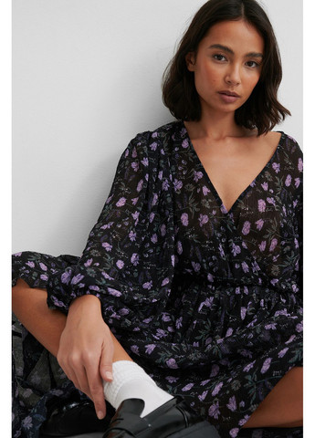 Черное платье демисезон,черный-фиолетовый в узоры, NA-KD