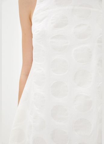Белое кэжуал короткое платье белого цвета в прозрачный горошек. ORA однотонное