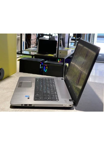 Ноутбук Probook 470 G2 / 17.3" (1600x900) TN / Intel Core i5-5200U (2 (4) ядра по 2.2 - 2.7 GHz) / 8 GB DDR3 / 480 GB SSD / AMD HP (398130210)