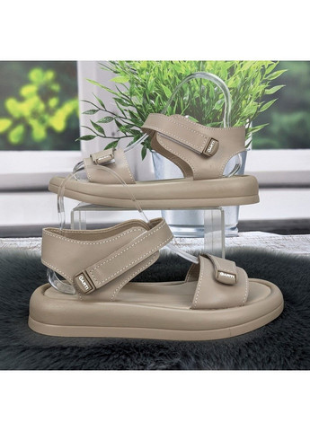 Бежевые босоножки женские Fashion на липучке