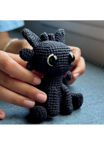 Набор для вязания крючком Дракончик, для начинающих, пряжи, крючки, видеоинструкции, 17 см No Brand (370440088)