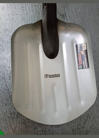 Лопата автомобільна " " для снігу / піску 700х205мм Bradas (313400197)