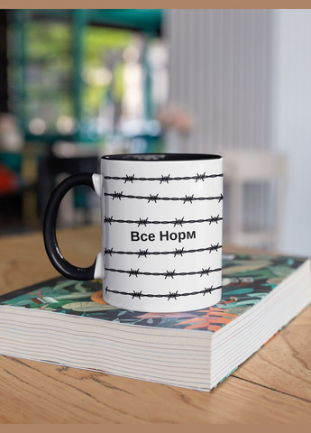 Чашка керамічна з принтом "Все норм" 330 мл, біла з чорною ручкою No Brand (324264577)