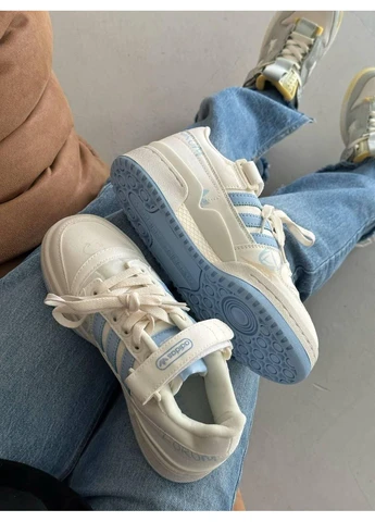 КРОСІВКИ ЖІНОЧІ ADIDAS FORUM LOW WHITE BLUE V2 АДІДАС ФОРУМ БІЛІ No Brand білі демісезони (391018004)