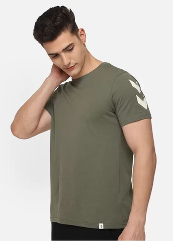Хаки (оливковая) футболка с логотипом для мужчины 212570 Hummel