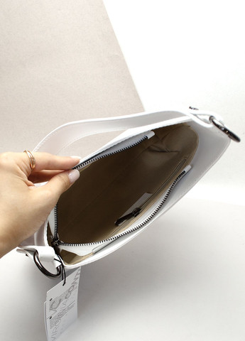 Сумка жіноча шкіряна маленька півмісяць 03315 біла Virginia Conti (300353099)