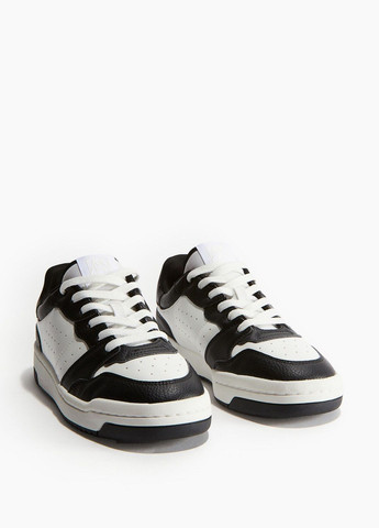Черно-белые демисезонные кроссовки H&M