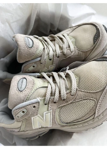 Бежевые демисезонные кроссовки мужские new balance 2002r beige нью беланс 2002r No Brand