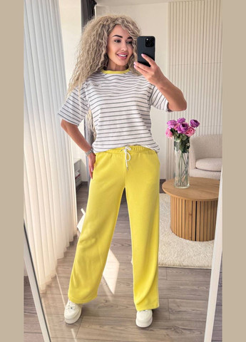 Женский костюм двойка футболка в полоску и брюки свободного кроя. MonCher (335013821)