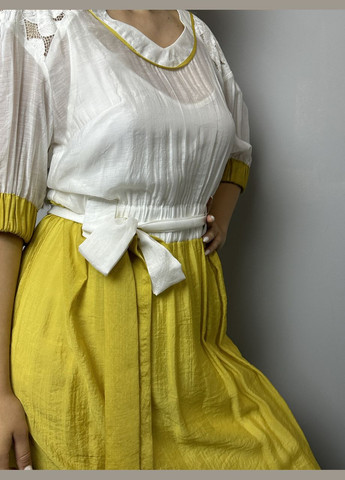 Желтое кэжуал сукня Modna KAZKA