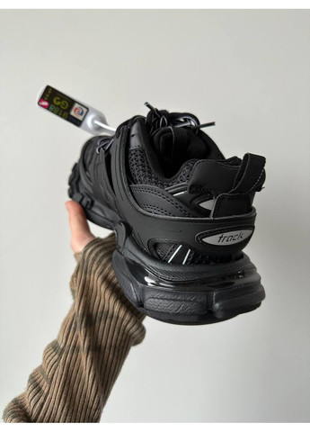 Кроссовки Balenciaga Track Black 542023 W Баленсиага Трипл Блек No Brand белые демисезоны (366196157)