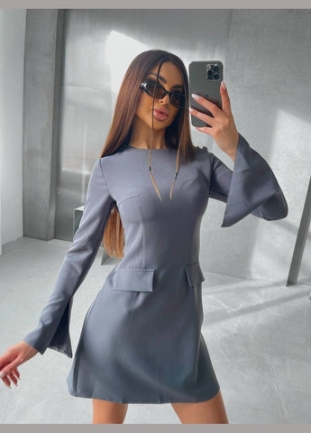 Темно-серое деловое мини платье футляр с длинным рукавом футляр Adelante однотонное