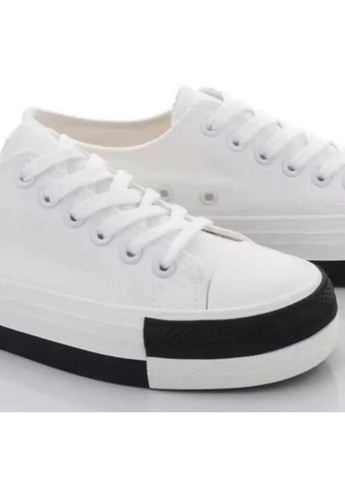 Белые белые кеды унисекс с черной подошвой – стильный контраст No Brand