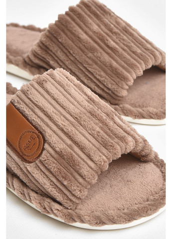 Капці кімнатні чоловічі коричневого кольору Let's Shop (362460777)