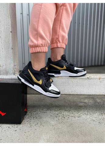 Чорні Осінні кросівки чоловічі nike jordan legacy 312 low black gold найк аір джордан No Brand