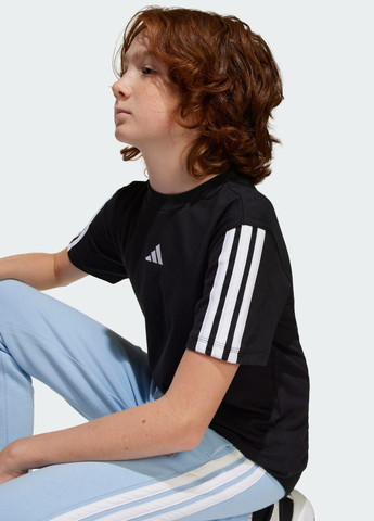 Чорна демісезонна футболка essentials kids adidas