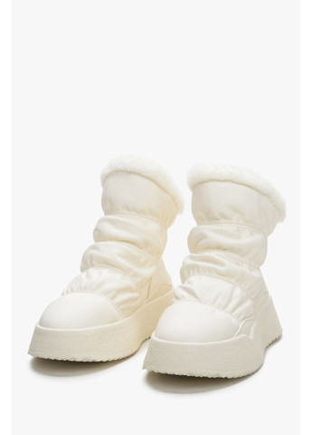 Уггі, колір молочний Estro (355885490)