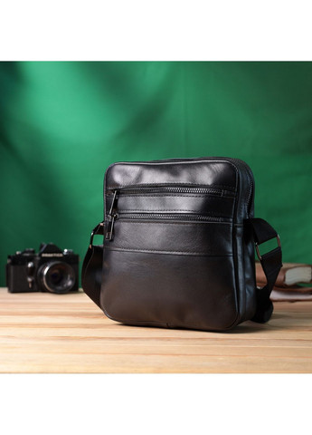 Классическая мужская сумка мессенджер из глянцевой натуральной кожи 19х21х7 см Shvigel (315870841)