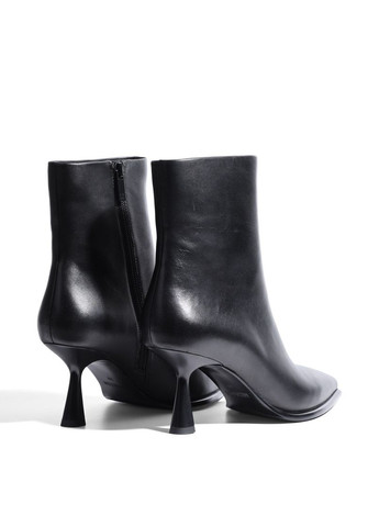 Осенние женские ботинки g681-8001 черная кожа MIRATON