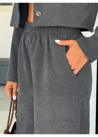 Жіночий вельветовий костюм з укороченим піджаком та широкими штанами MonCher (354940777)