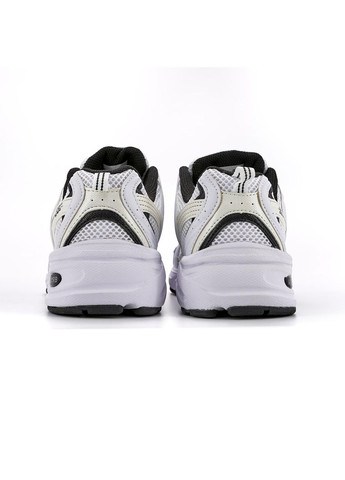 Чорні Осінні кросівки чоловічі new balance 530 white black logo v2 нью беланс 530 No Brand