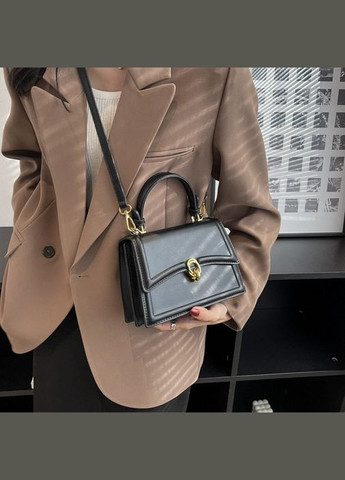 Жіноча класична сумка 6162 крос-боді на ремінці через плече чорна No Brand (326487631)