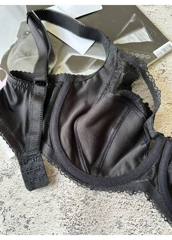 Чёрный бюстгальтер для груди 4 размера на чашку d черный Lanny Mode