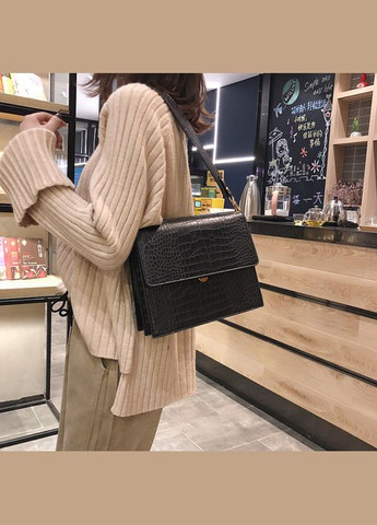 Женская мини сумка через плечо змеиный принт эко кожа с двумя ремешками черная (sku_650) No Brand (330576007)