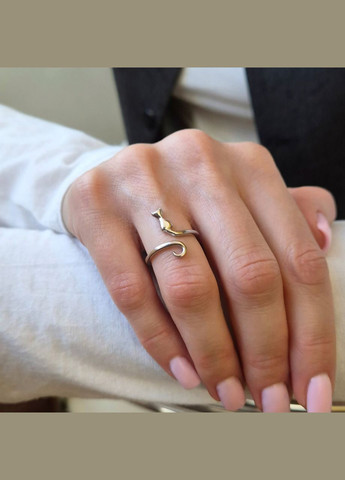 Срібна каблучка без каменів Мила кішка розмір срібло 925 проби родовано 1458р 1.80г No Brand (327878531)