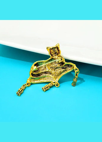 Брошка булавка вінтажна кішка на подушці з камінням золотиста Xuping Jewelry (330618951)