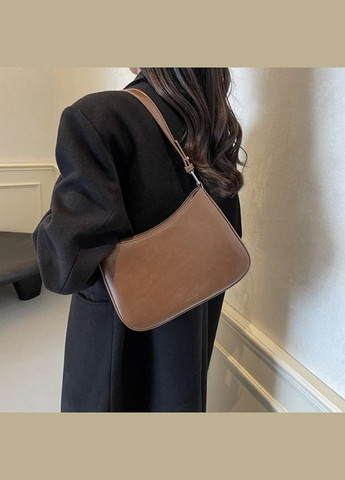 Жіноча класична сумка крос-боді 2661 через плече багет No Brand (344446636)