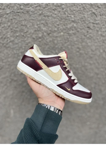 Белые летние кроссовки nike dunk lx white/maroon найк данк No Brand