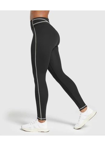 Черные демисезонные спортивные леггинсы Gymshark