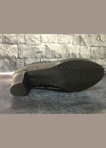 Осенние кожаные ботинки на каблуке, казаки Alpina