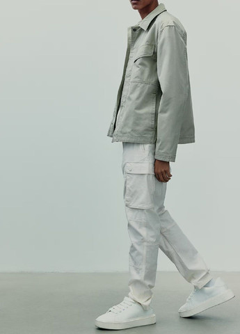 Сіро-зелена демісезонна куртка H&M