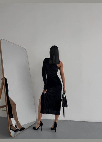 Чорна святковий, вечірня оксамитова жіноча сукня на одне плече з розрізом Avanti однотонна