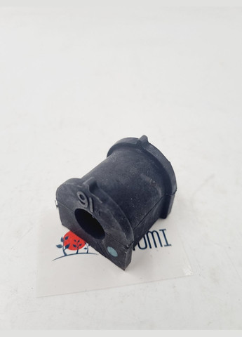 Втулка стабілізатора заднього BUSH1863 Камрі 48818-33101 MATOMI (345738351)