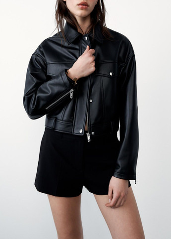 Чорна демісезонна куртка Zara