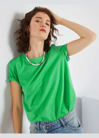Зеленая футболка Kiabi